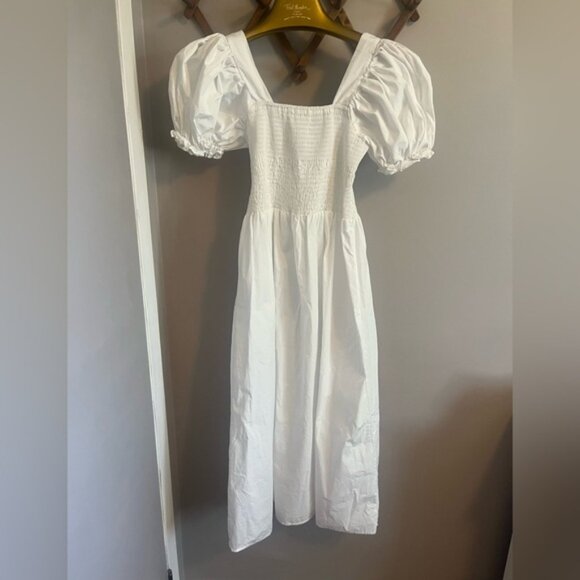vanessa scott Dresses & Skirts - Vanessa Scott cotton White Puff Sleeve Dress cottage core bridal events SM